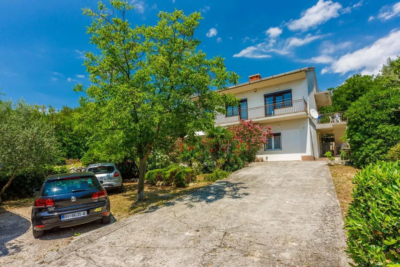 Apartments Arijana Dramalj